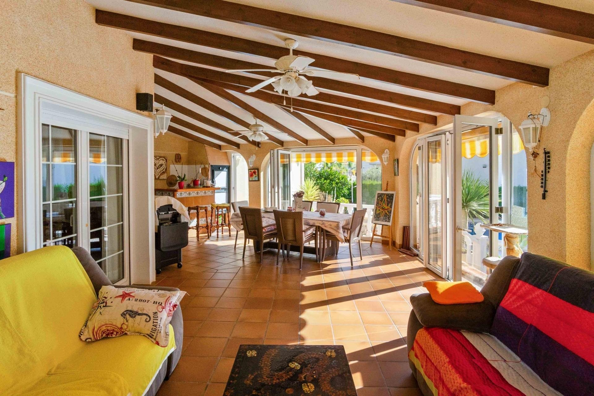 Herverkoop - Villa -
Cabo Roig - Muy Cerca De La Playa