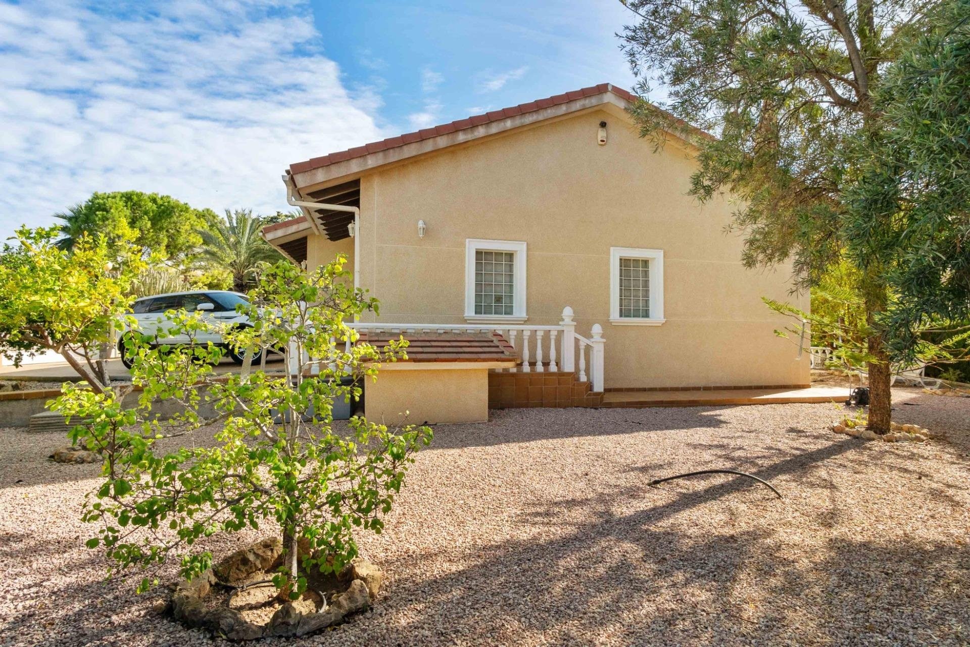 Herverkoop - Villa -
Cabo Roig - Muy Cerca De La Playa