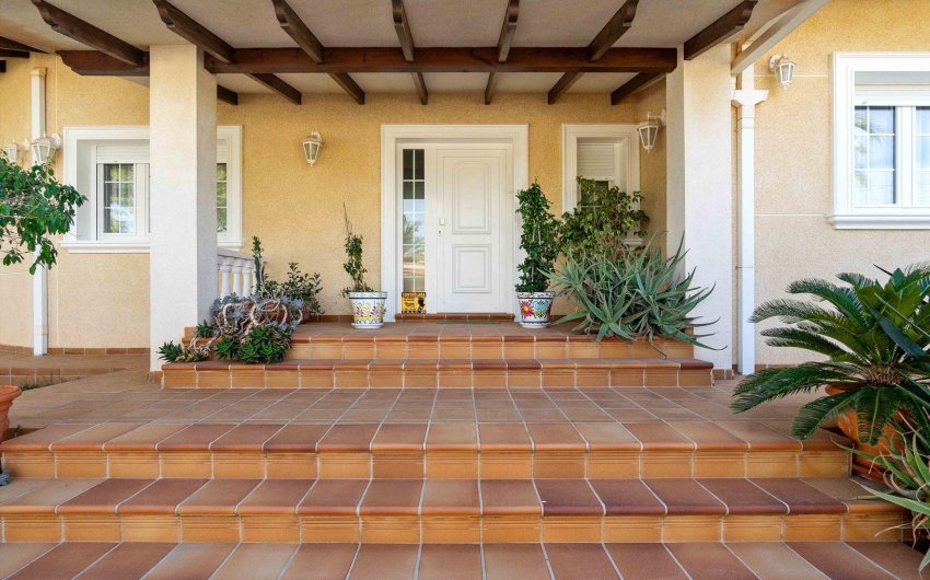 Herverkoop - Villa -
Cabo Roig - Muy Cerca De La Playa