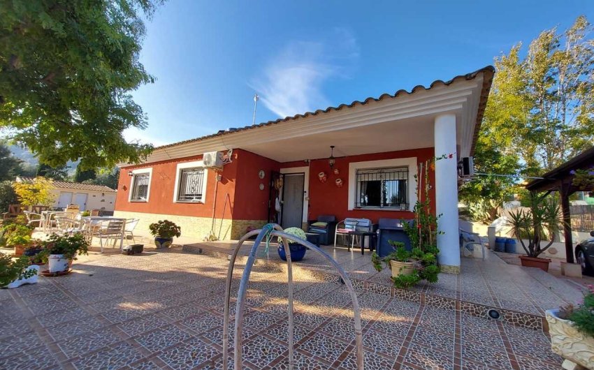 Herverkoop - Villa -
Calasparra - Inland