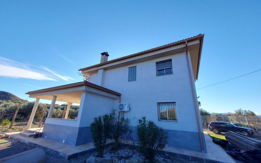 Herverkoop - Villa -
Calasparra - Inland