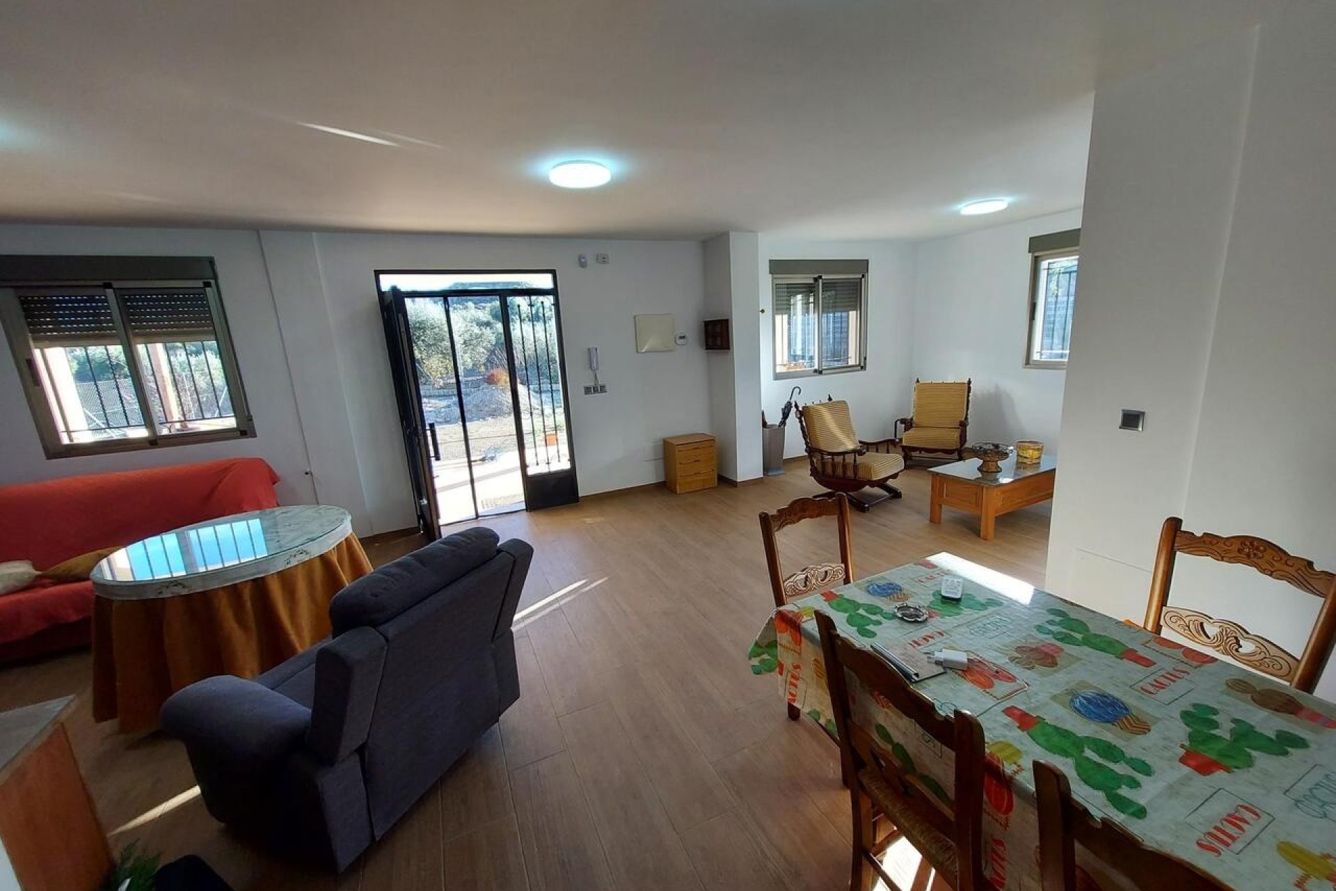 Herverkoop - Villa -
Calasparra - Inland