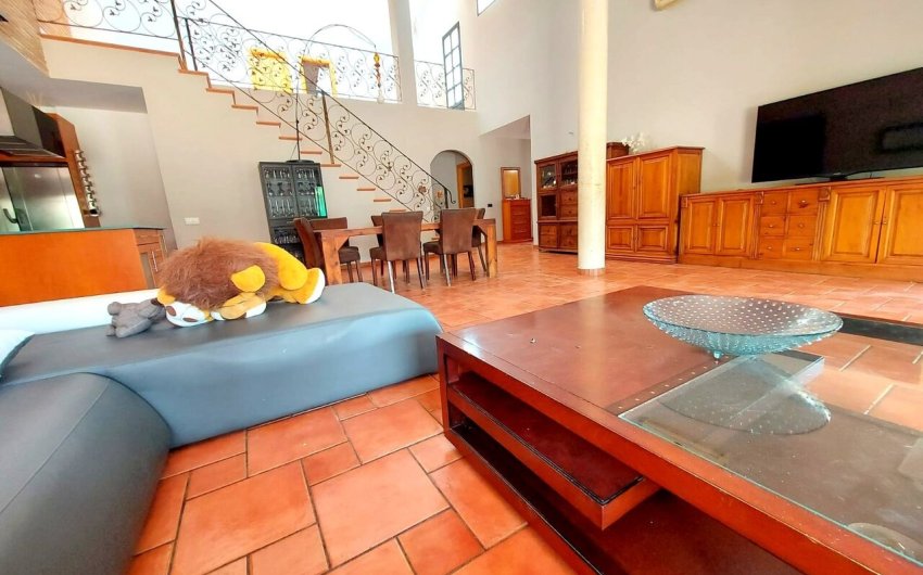 Herverkoop - Villa -
Calasparra - Inland