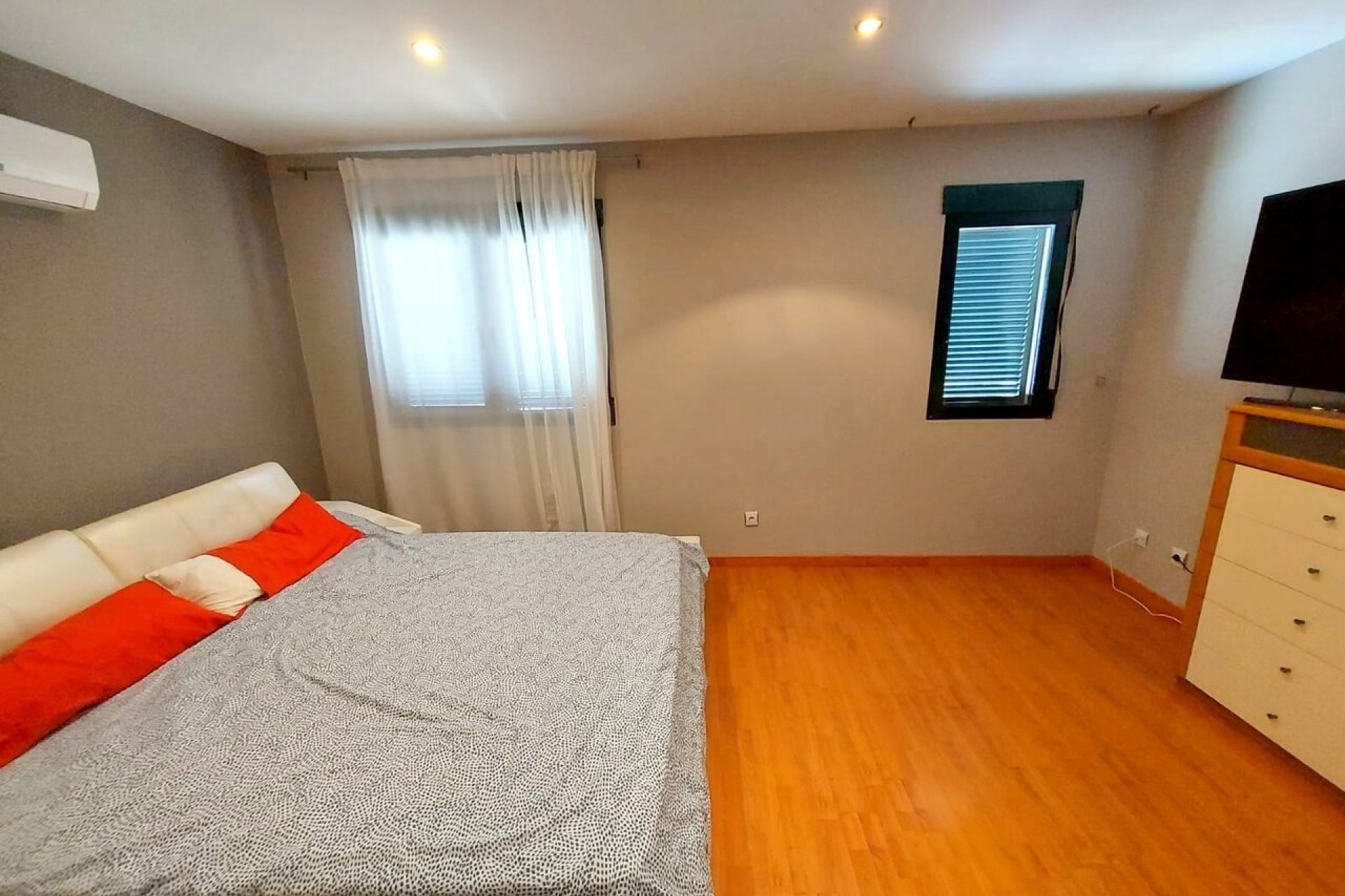 Herverkoop - Villa -
Calasparra - Inland