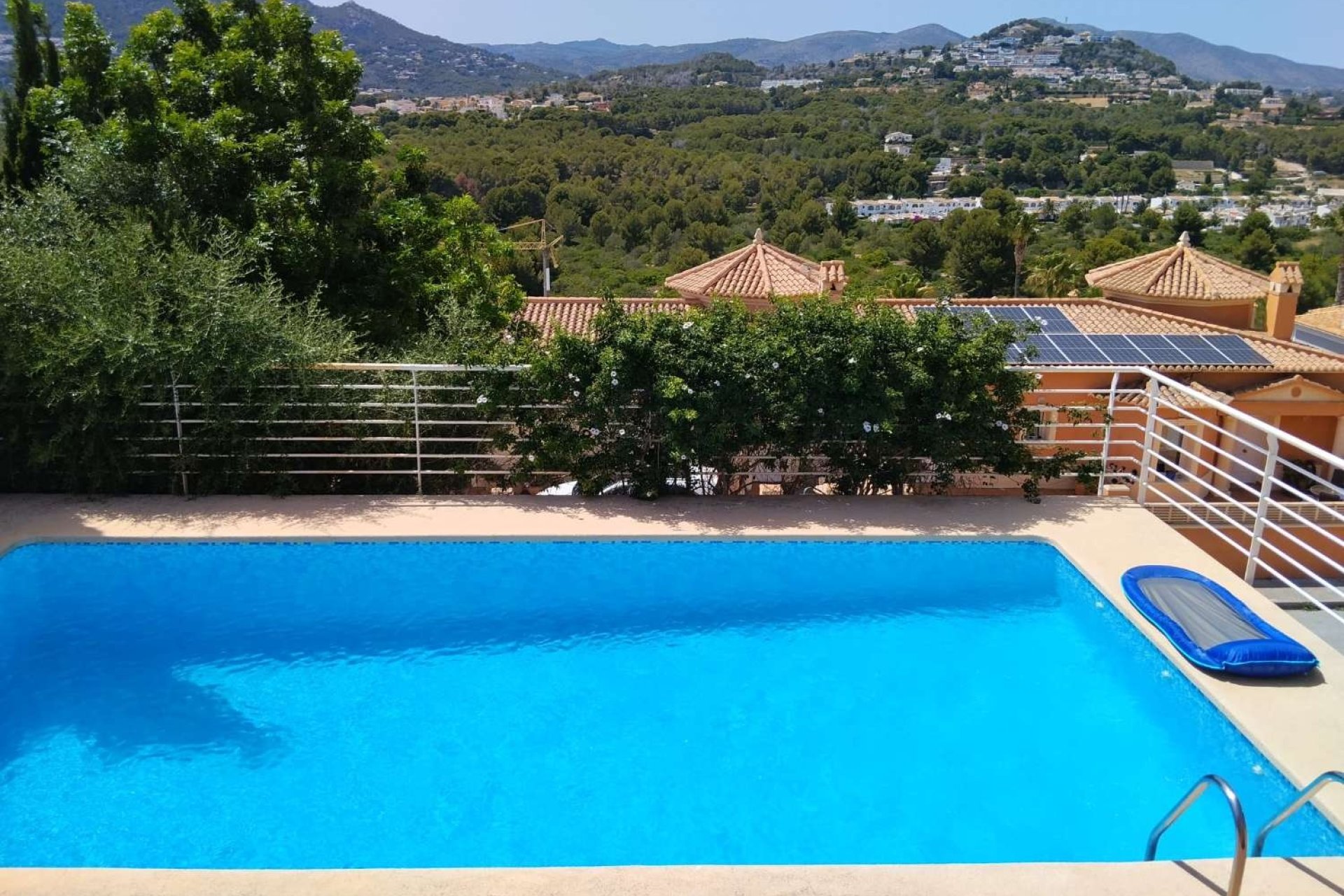 Herverkoop - Villa -
Calpe - Costa Blanca