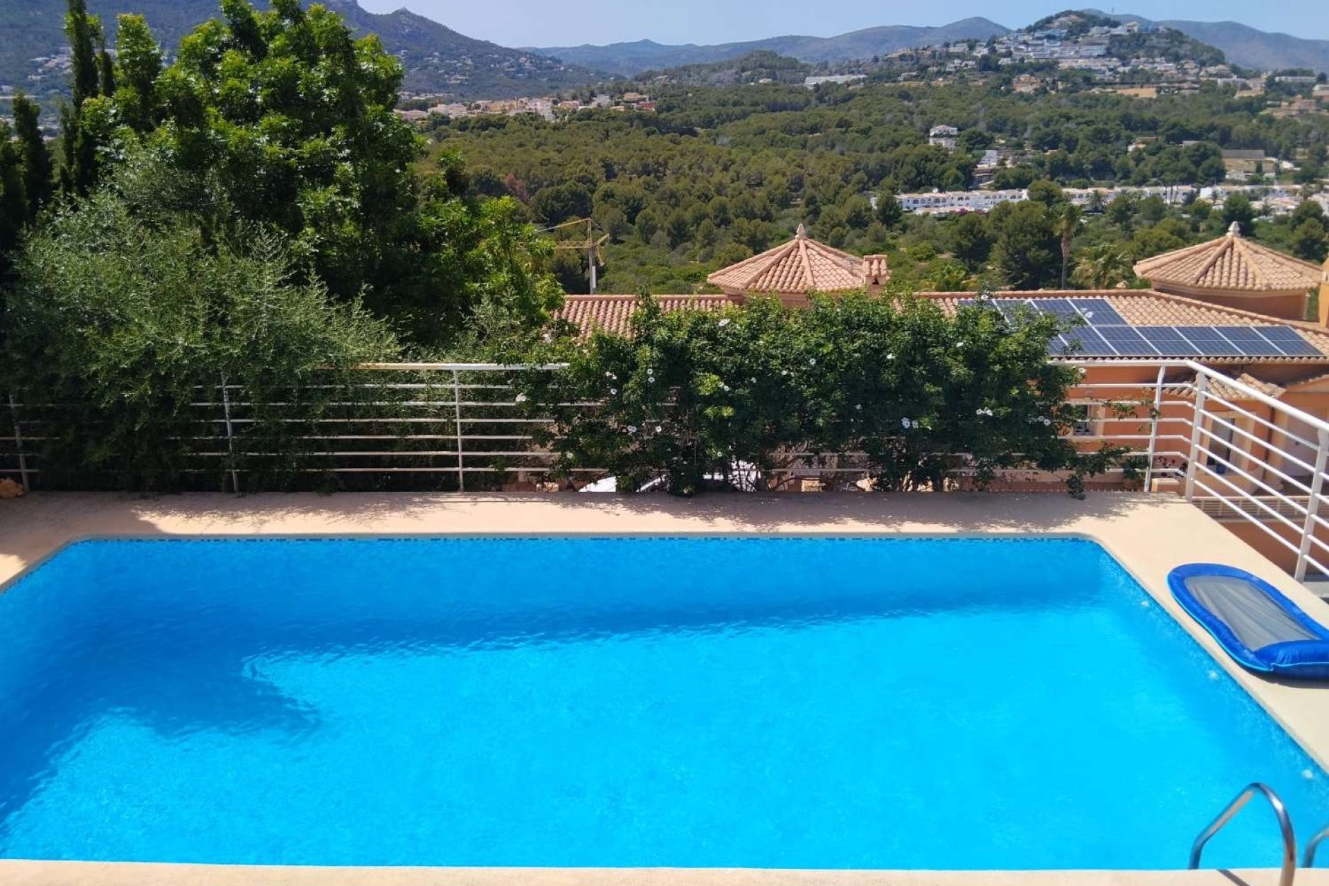 Herverkoop - Villa -
Calpe - Costa Blanca