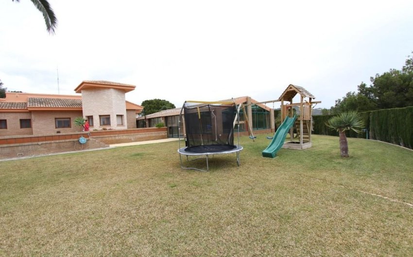 Herverkoop - Villa -
Calpe - Gargasindi