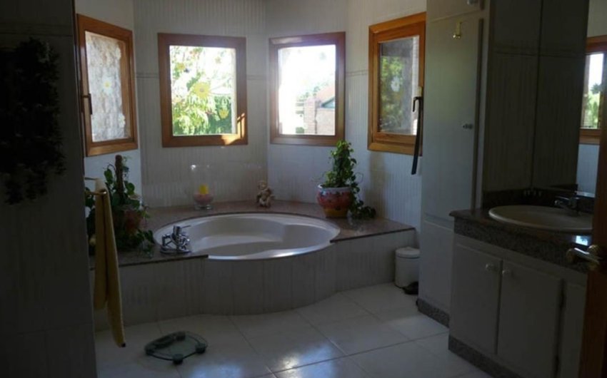 Herverkoop - Villa -
Calpe - Gargasindi