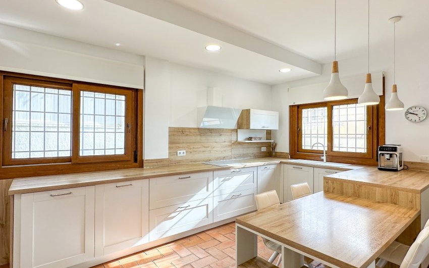 Herverkoop - Villa -
Campoamor - Costa Blanca