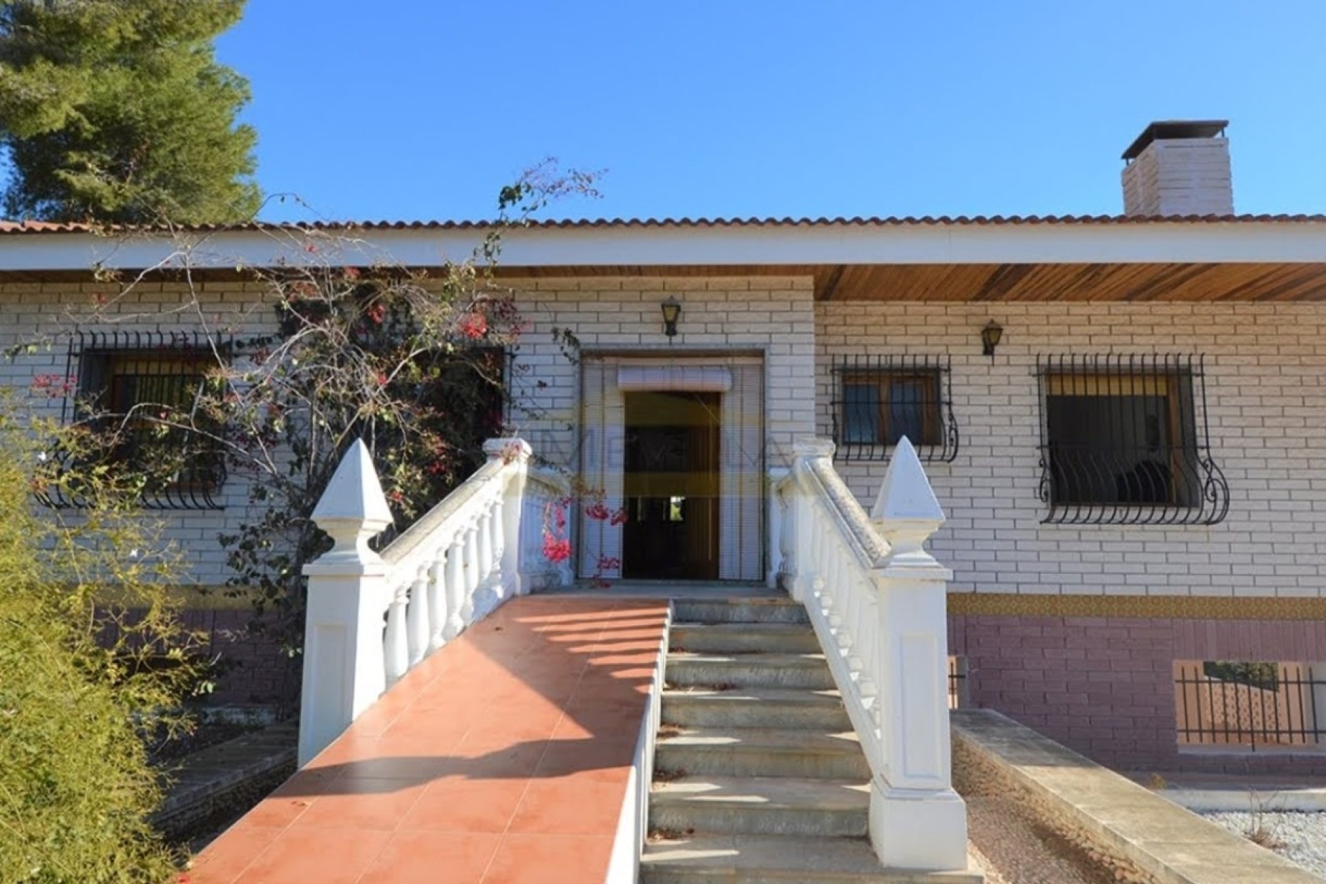 Herverkoop - Villa -
Campoamor - Costa Blanca