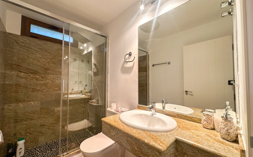 Herverkoop - Villa -
Campoamor - Costa Blanca