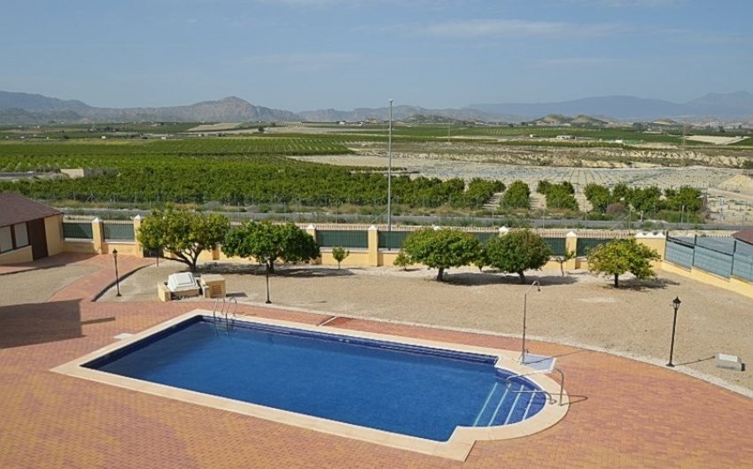 Herverkoop - Villa -
Campos del Río - Inland