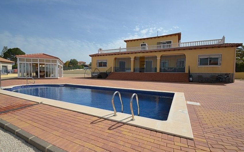 Herverkoop - Villa -
Campos del Río - Inland