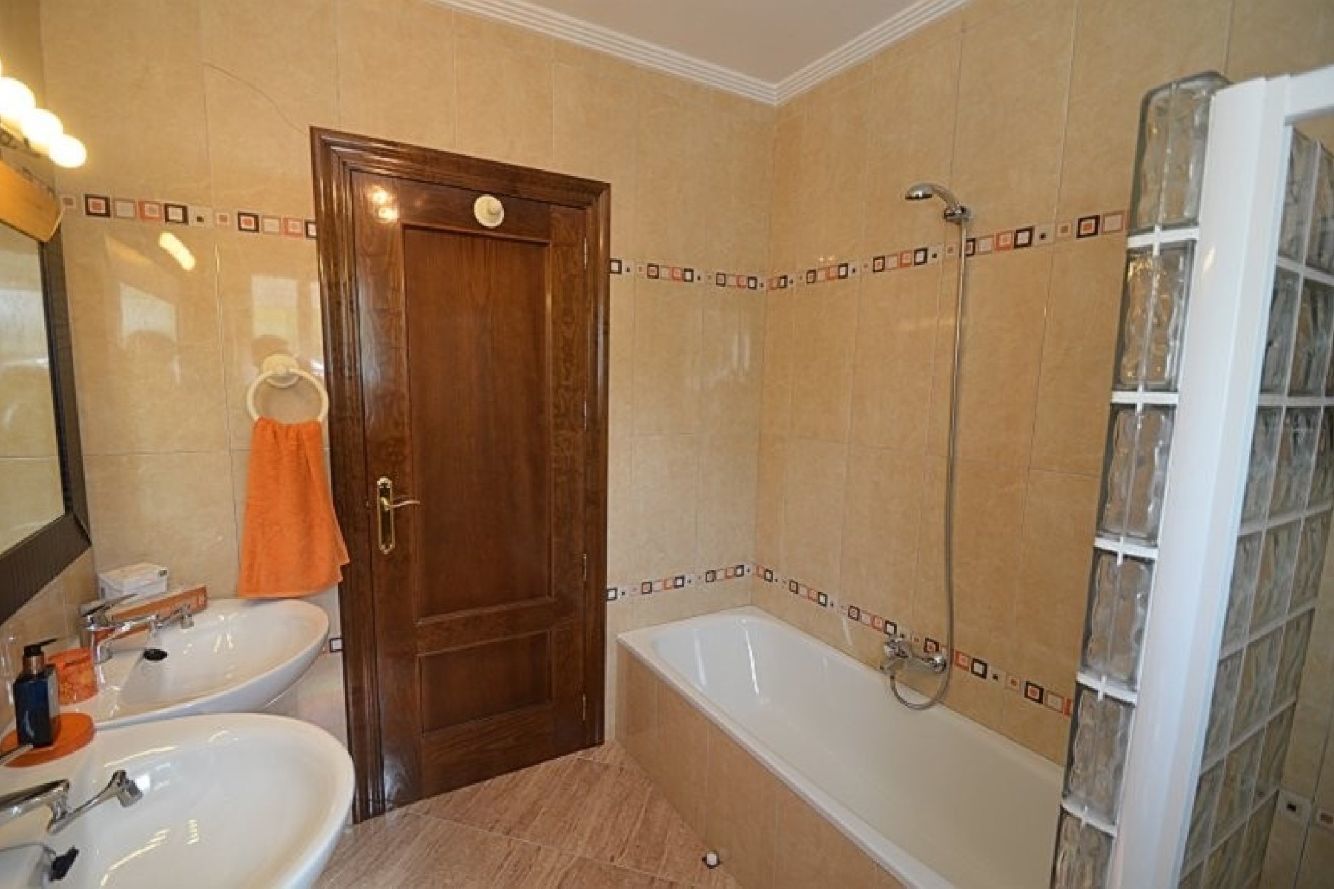 Herverkoop - Villa -
Campos del Río - Inland