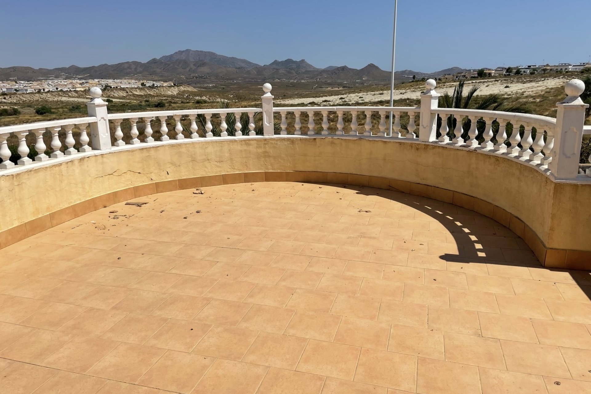 Herverkoop - Villa -
Camposol - Inland