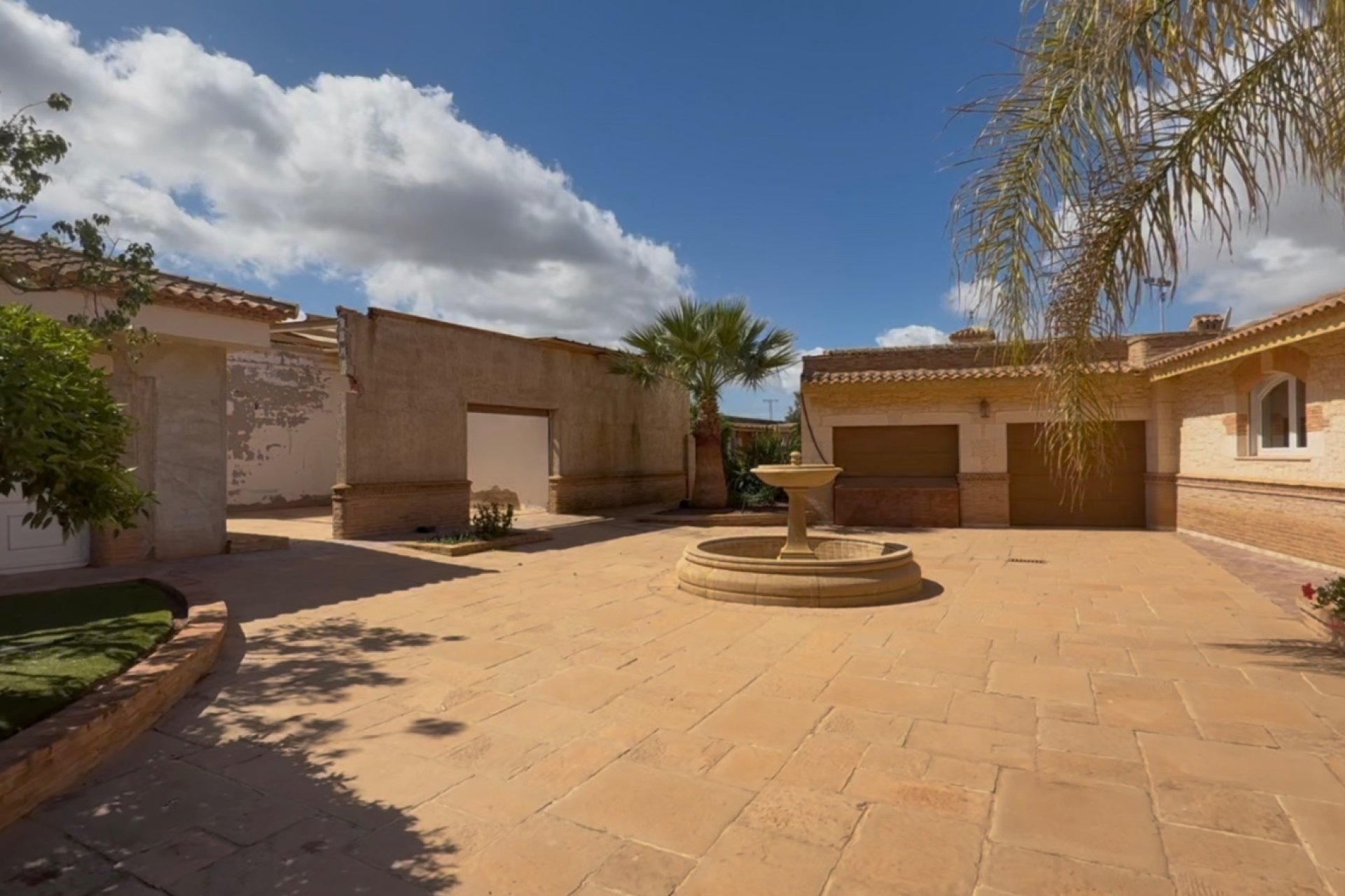 Herverkoop - Villa -
Cartagena - Costa Calida