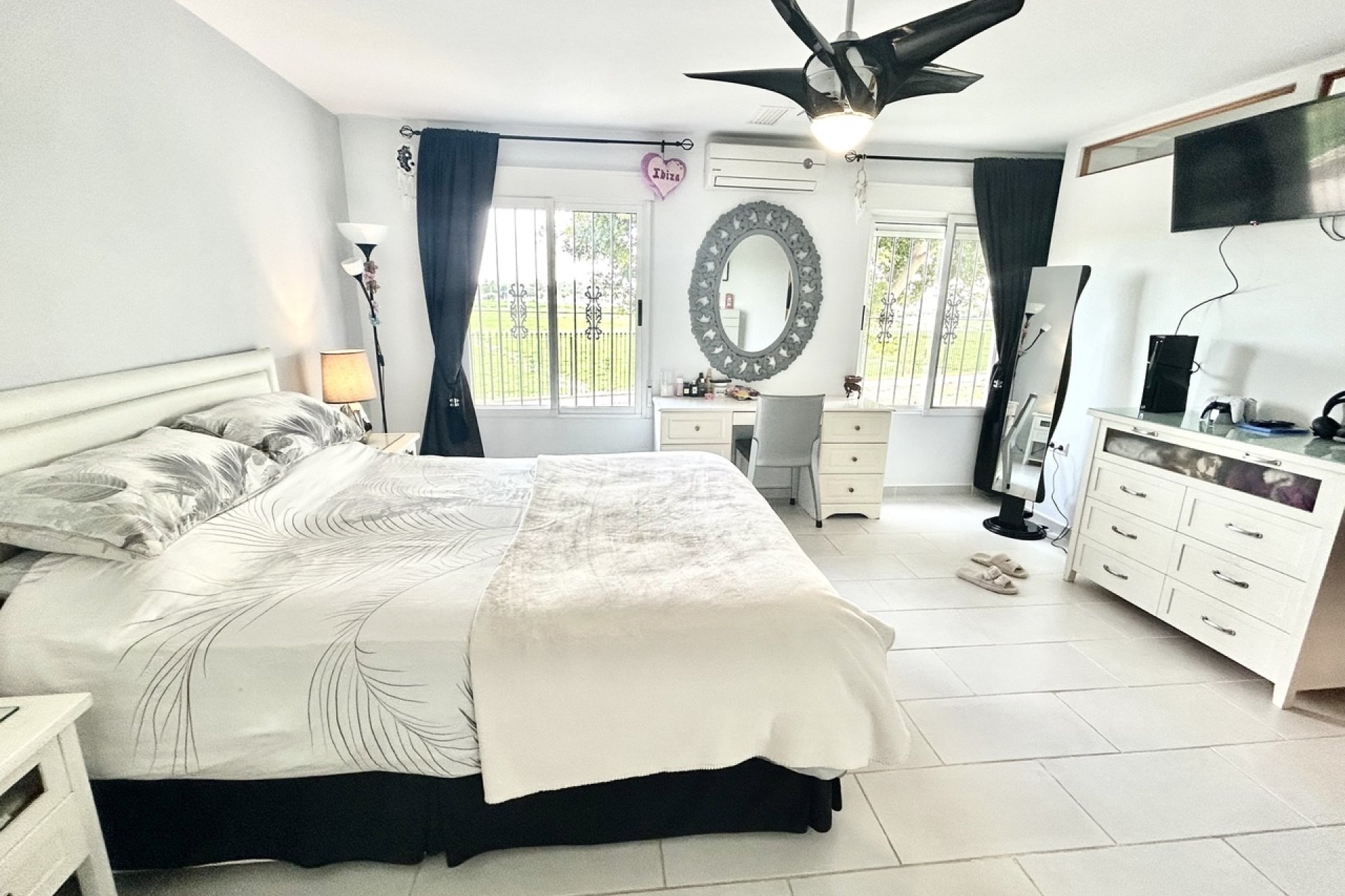 Herverkoop - Villa -
Catral - Costa Blanca