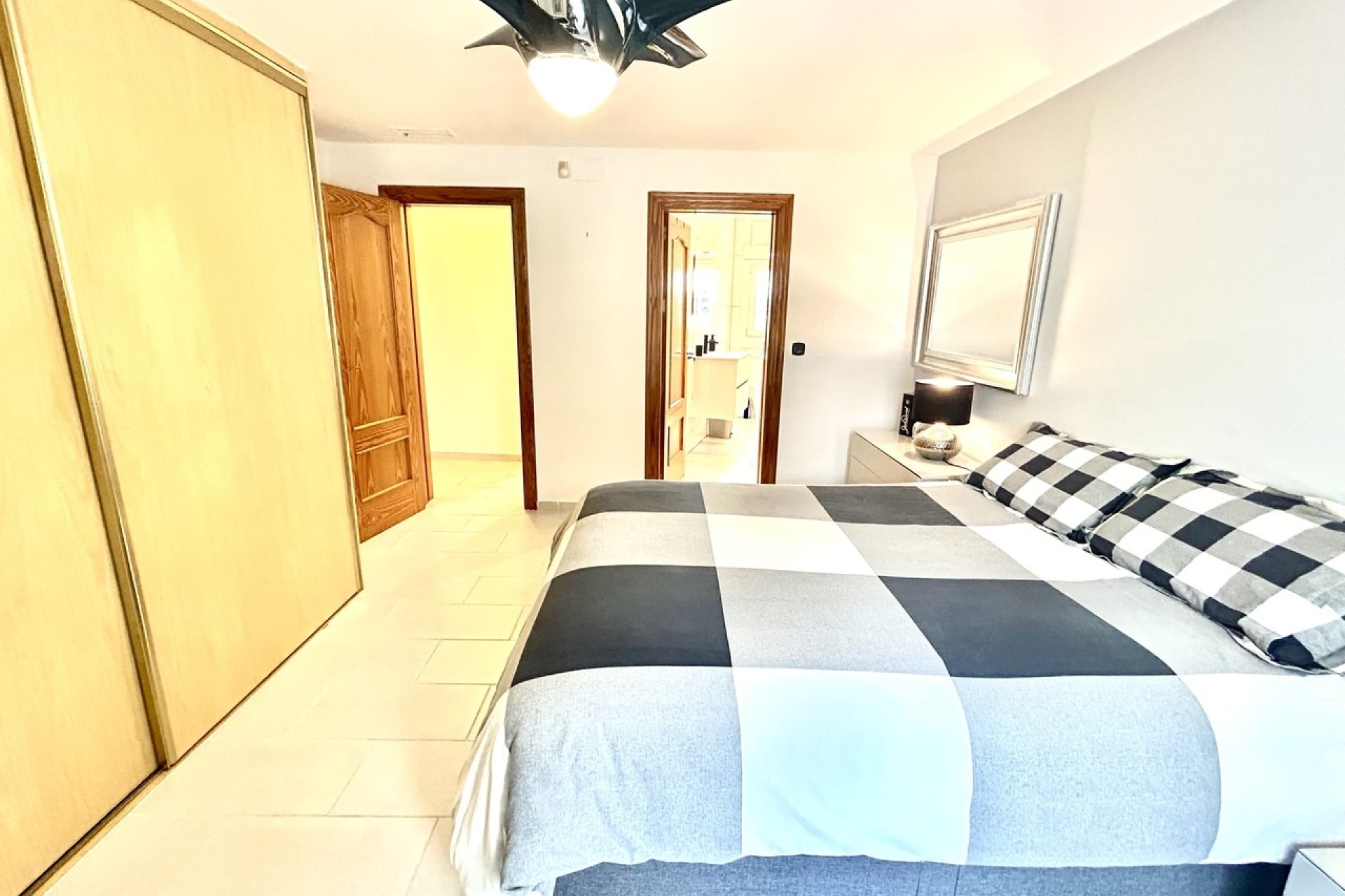 Herverkoop - Villa -
Catral - Costa Blanca