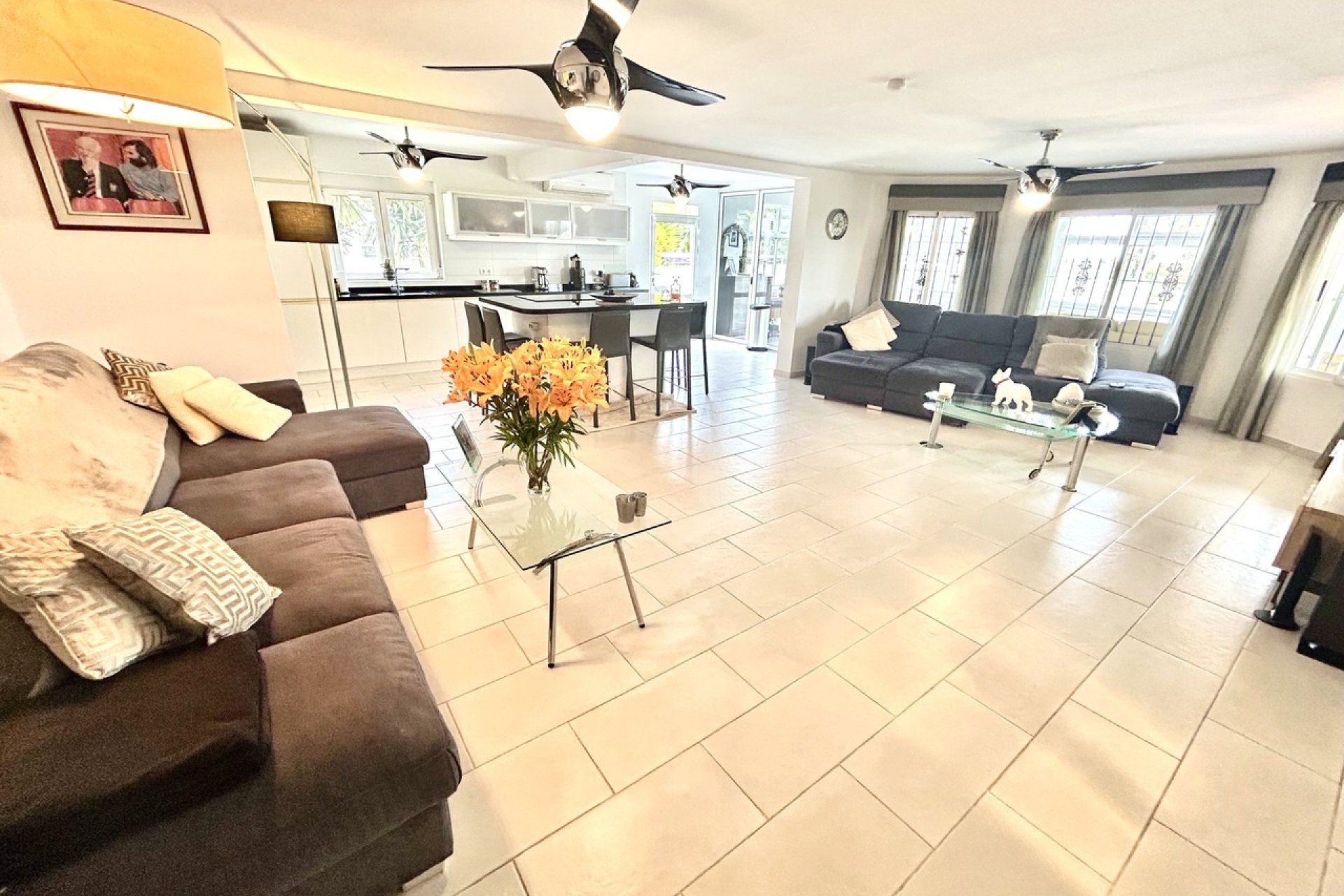 Herverkoop - Villa -
Catral - Costa Blanca