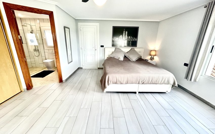 Herverkoop - Villa -
Catral - Costa Blanca