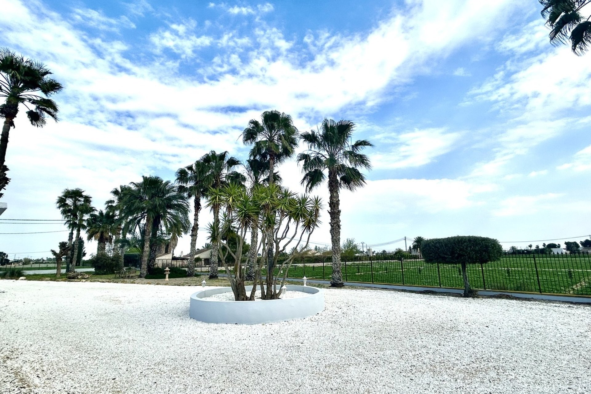 Herverkoop - Villa -
Catral - Costa Blanca