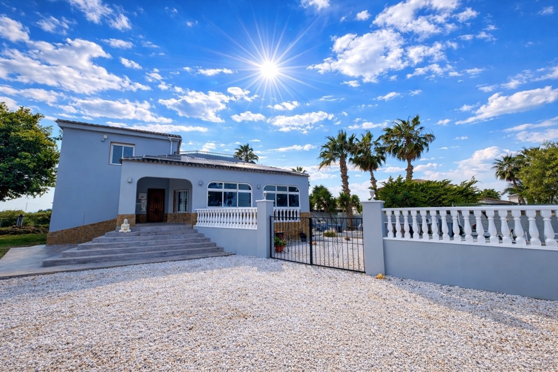 Herverkoop - Villa -
Catral - Costa Blanca