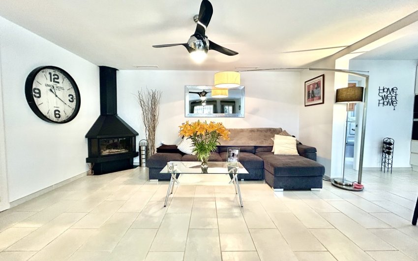 Herverkoop - Villa -
Catral - Costa Blanca