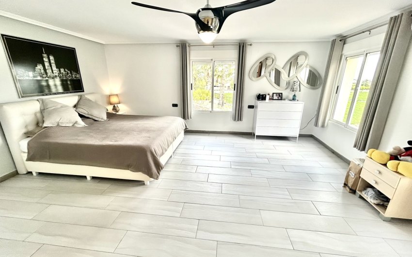 Herverkoop - Villa -
Catral - Costa Blanca