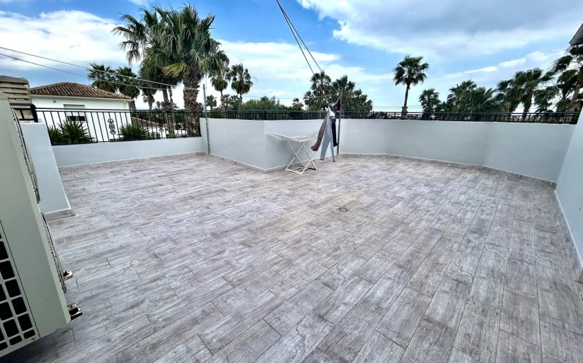 Herverkoop - Villa -
Catral - Costa Blanca