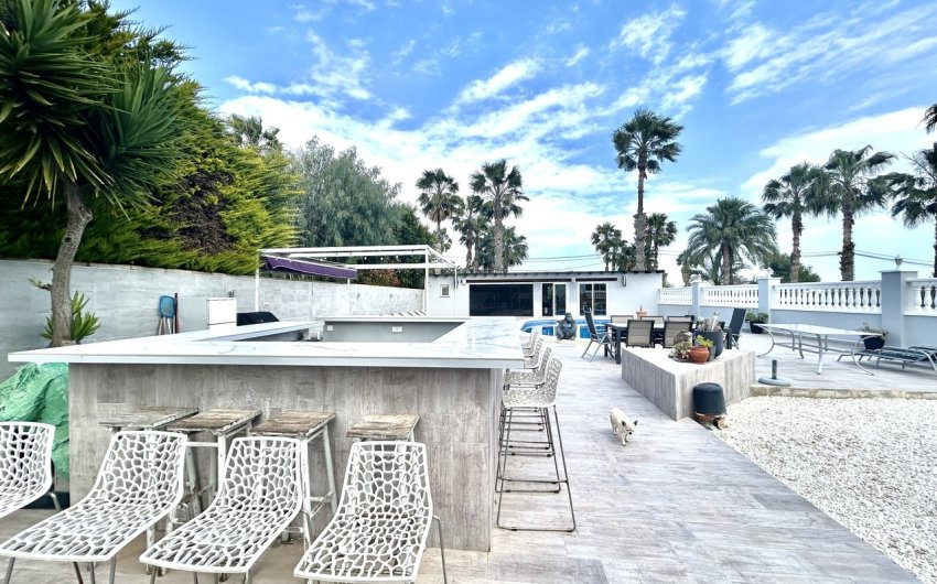 Herverkoop - Villa -
Catral - Costa Blanca