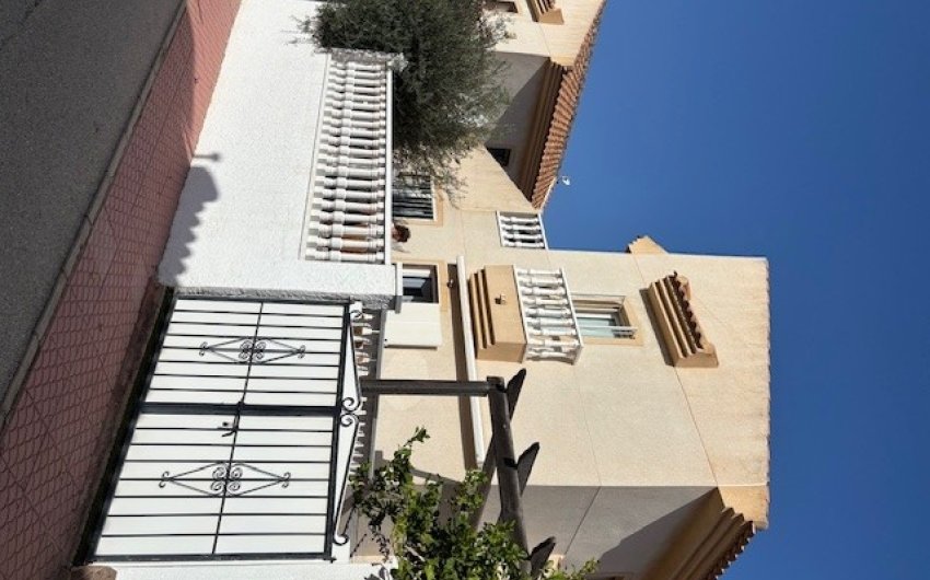 Herverkoop - Villa -
Ciudad Quesada - Airstrip