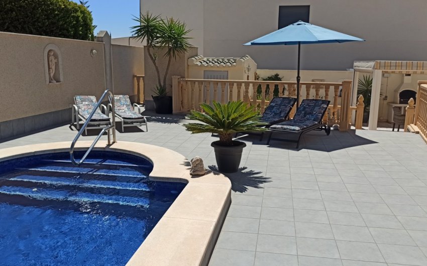 Herverkoop - Villa -
Ciudad Quesada - Costa Blanca