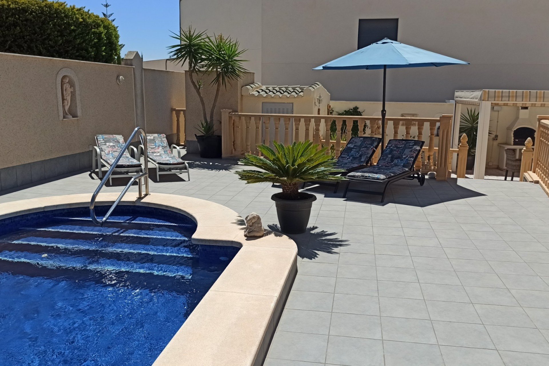 Herverkoop - Villa -
Ciudad Quesada - Costa Blanca