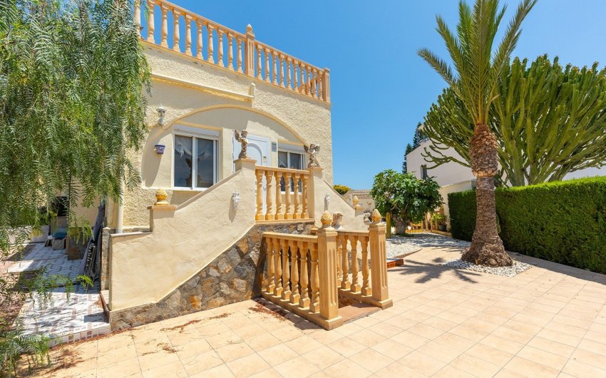 Herverkoop - Villa -
Ciudad Quesada - Costa Blanca