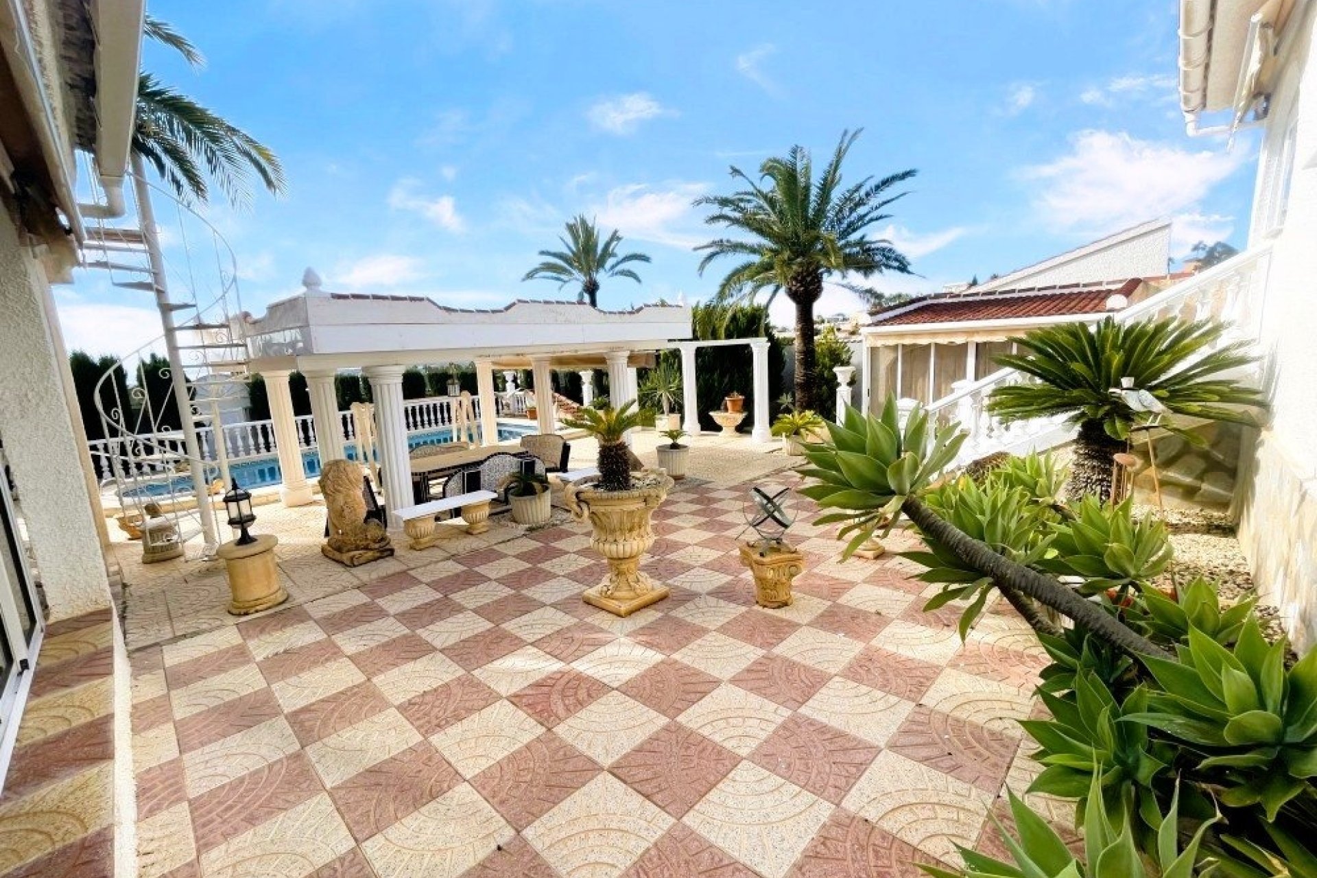 Herverkoop - Villa -
Ciudad Quesada - Costa Blanca