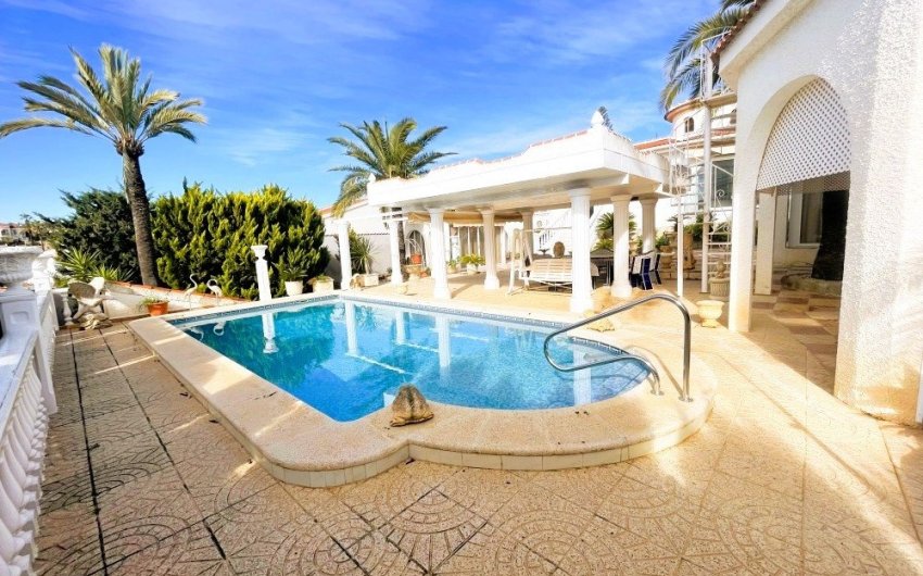 Herverkoop - Villa -
Ciudad Quesada - Costa Blanca