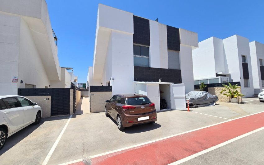 Herverkoop - Villa -
Ciudad Quesada - Costa Blanca