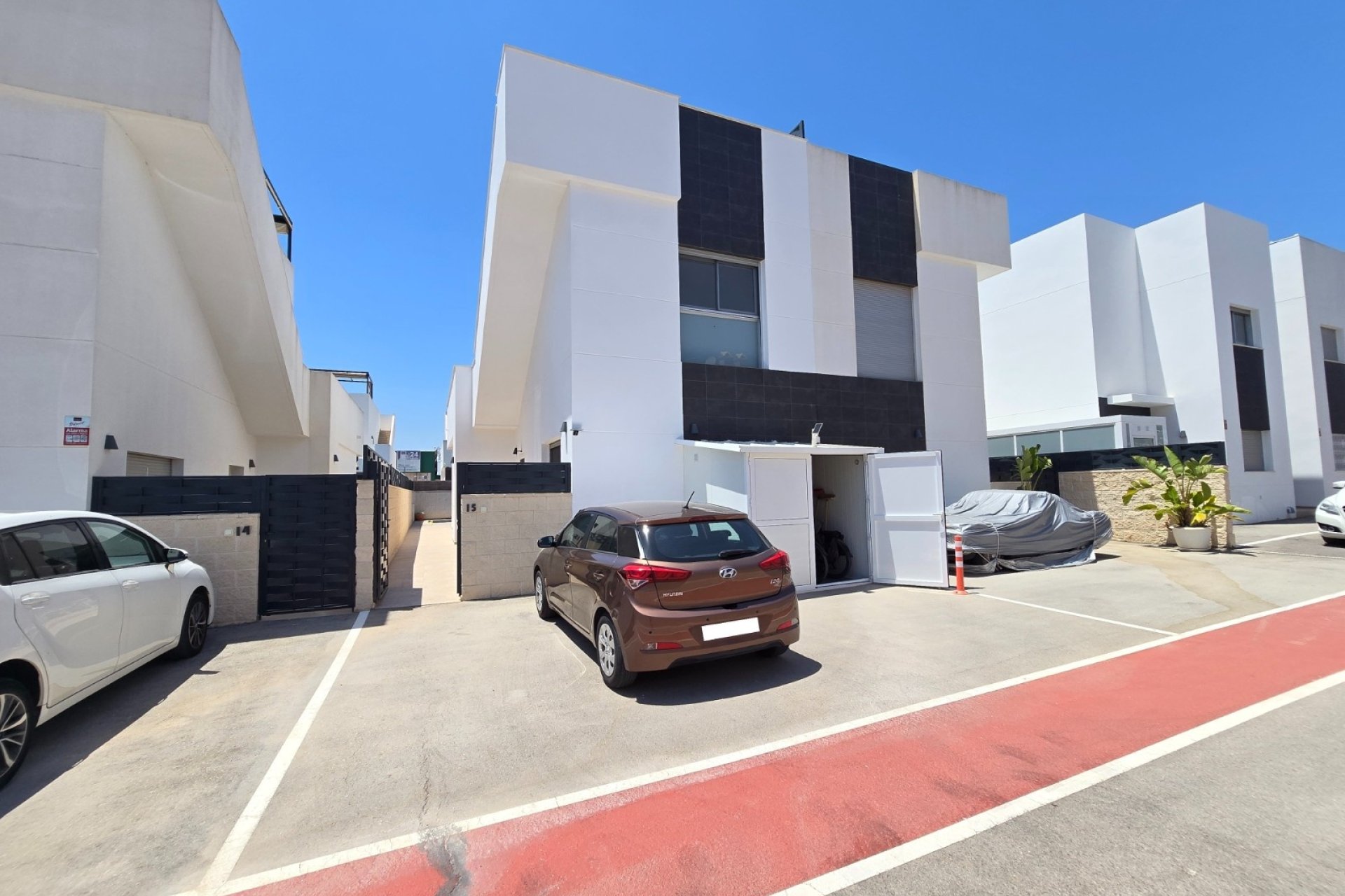 Herverkoop - Villa -
Ciudad Quesada - Costa Blanca