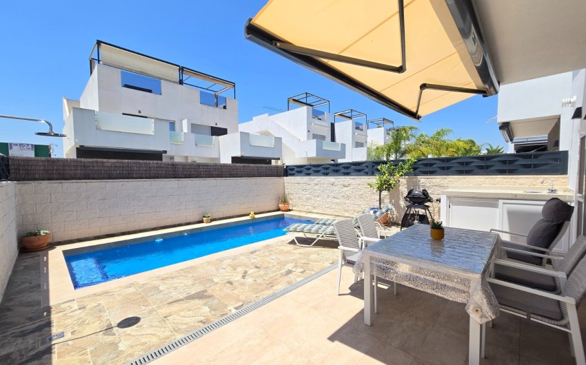 Herverkoop - Villa -
Ciudad Quesada - Costa Blanca