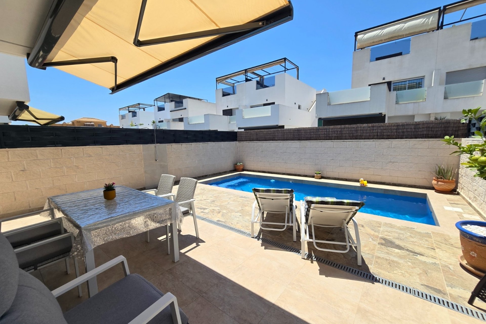 Herverkoop - Villa -
Ciudad Quesada - Costa Blanca