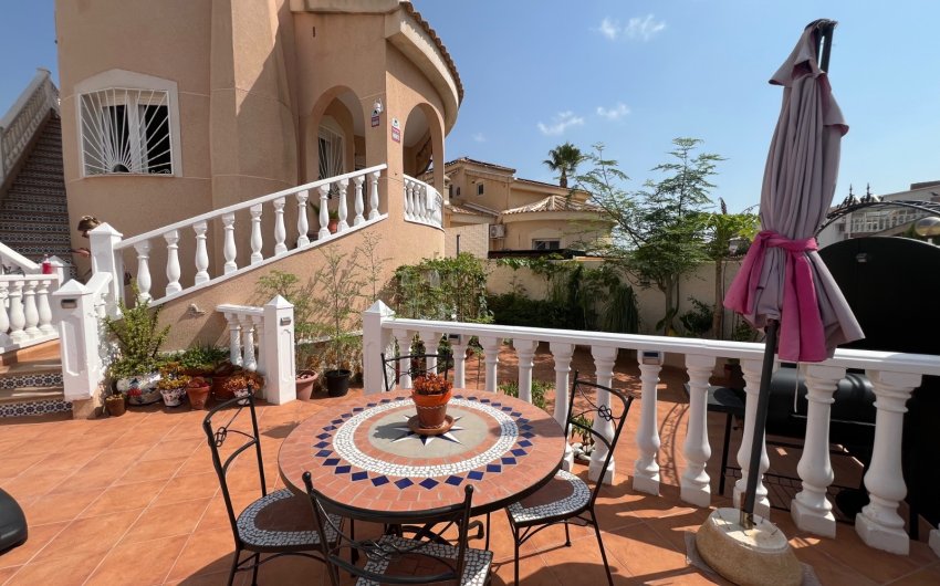 Herverkoop - Villa -
Ciudad Quesada - Costa Blanca