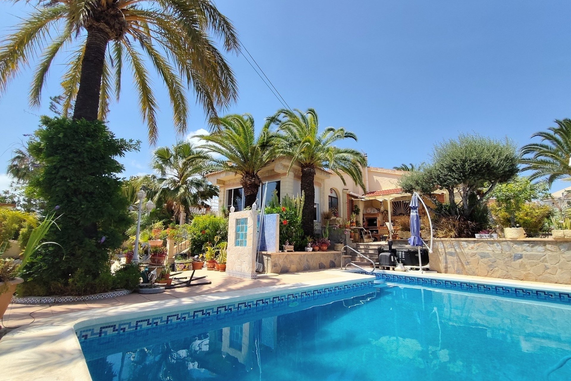 Herverkoop - Villa -
Ciudad Quesada - Costa Blanca
