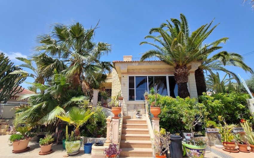 Herverkoop - Villa -
Ciudad Quesada - Costa Blanca