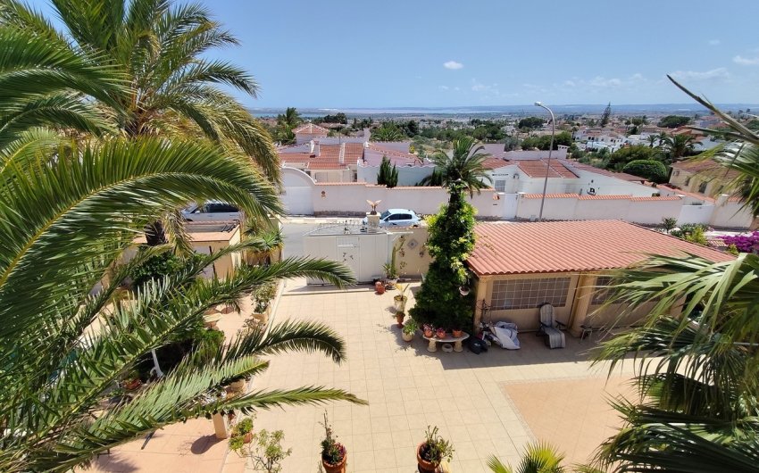 Herverkoop - Villa -
Ciudad Quesada - Costa Blanca