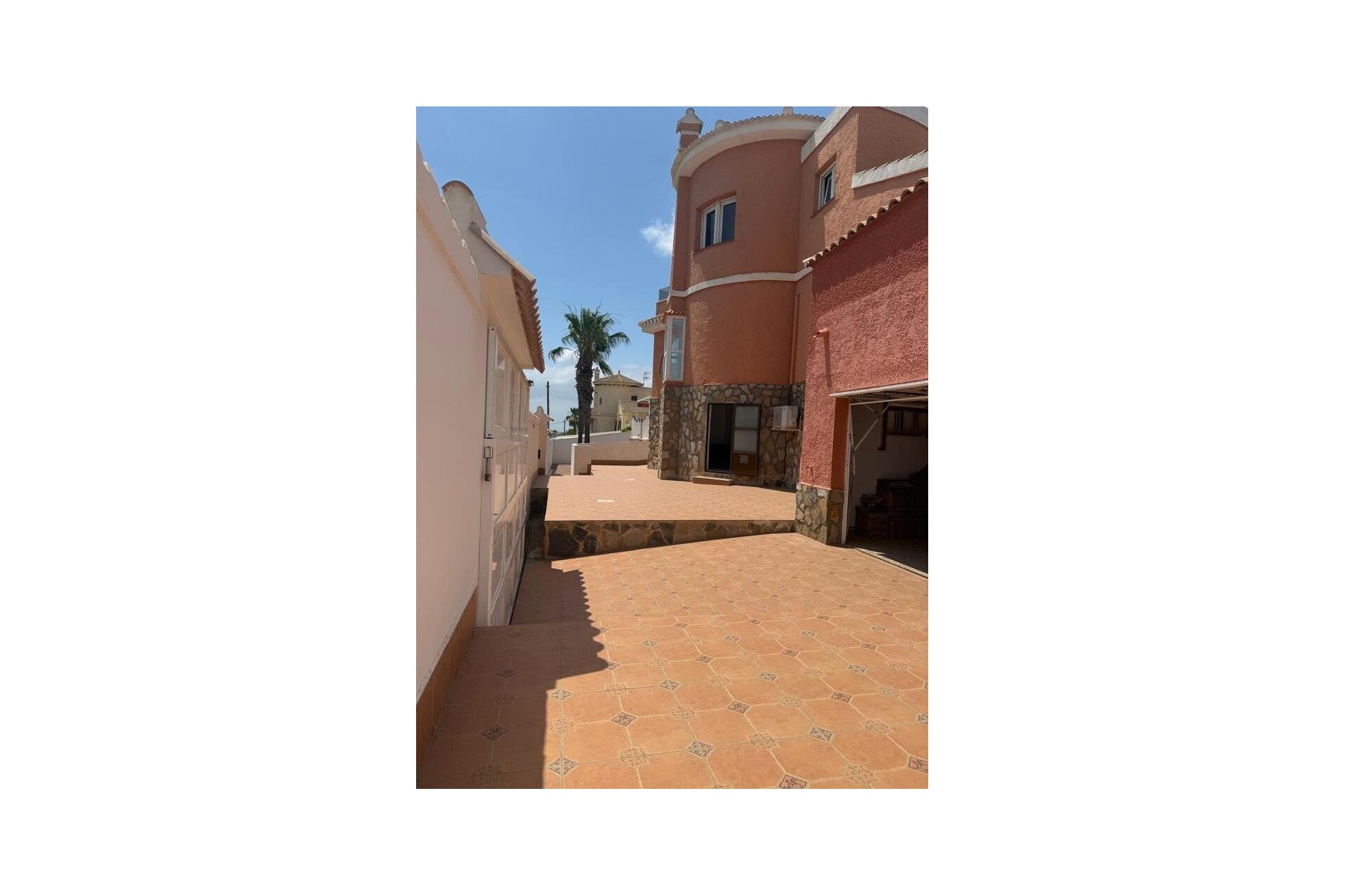 Herverkoop - Villa -
Ciudad Quesada - Costa Blanca