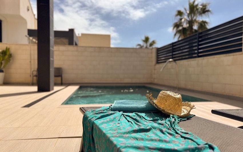 Herverkoop - Villa -
Ciudad Quesada - Costa Blanca