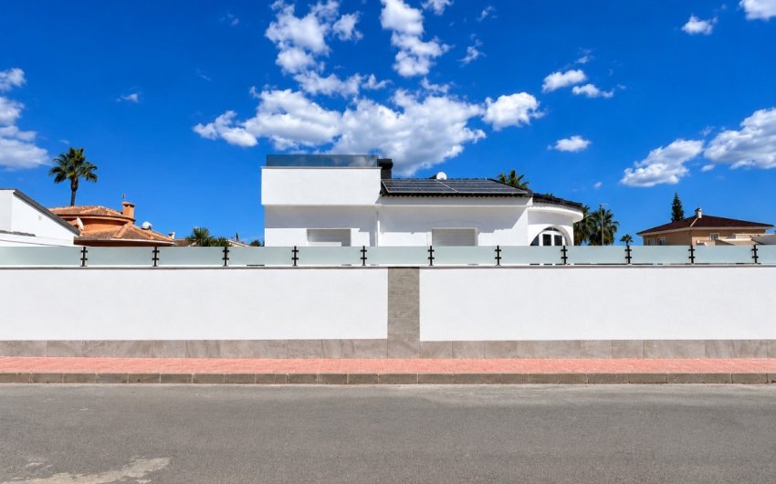 Herverkoop - Villa -
Ciudad Quesada - Costa Blanca