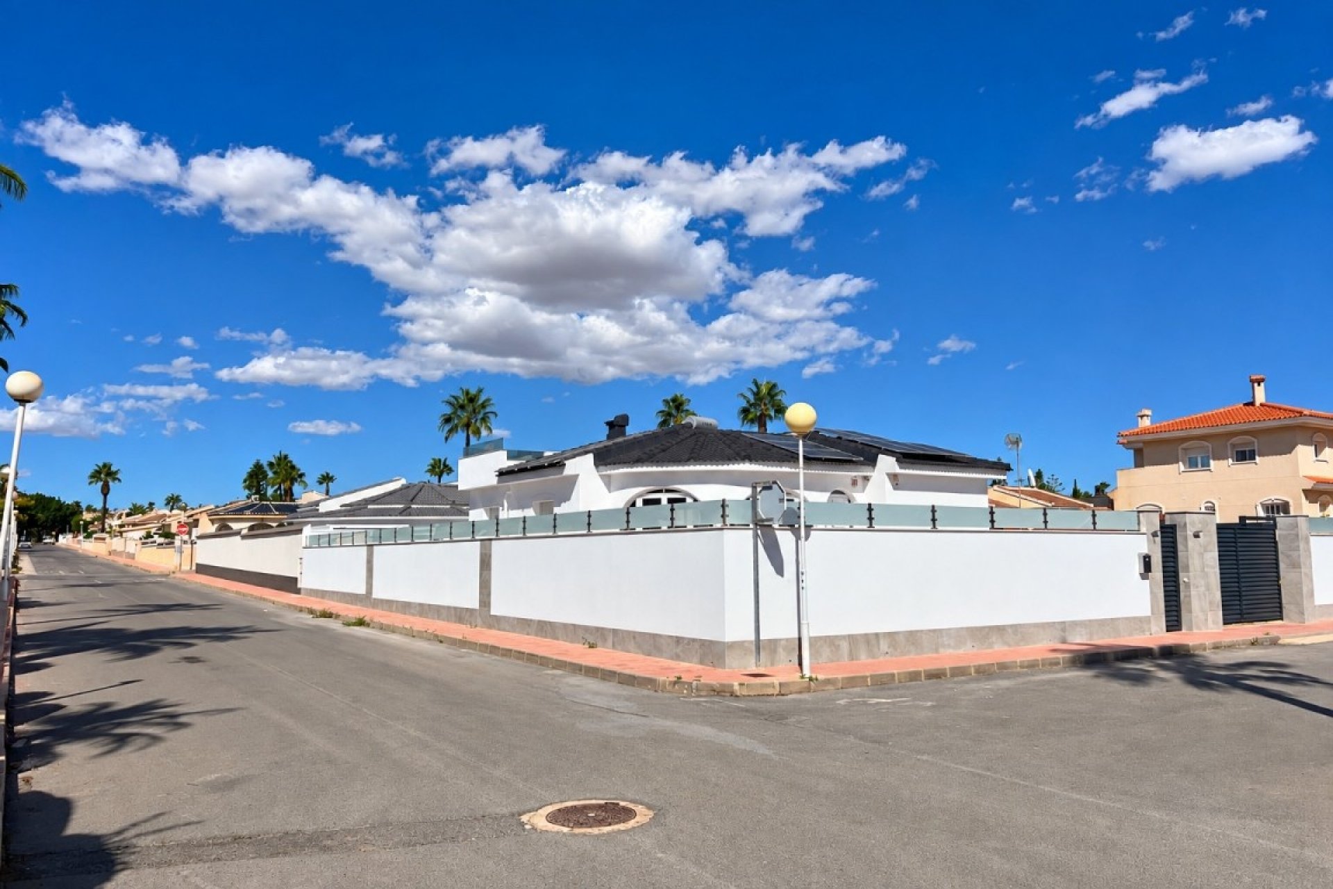 Herverkoop - Villa -
Ciudad Quesada - Costa Blanca