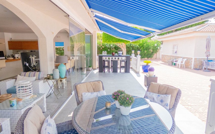 Herverkoop - Villa -
Ciudad Quesada - Costa Blanca