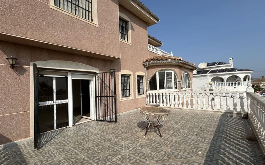 Herverkoop - Villa -
Ciudad Quesada - Costa Blanca